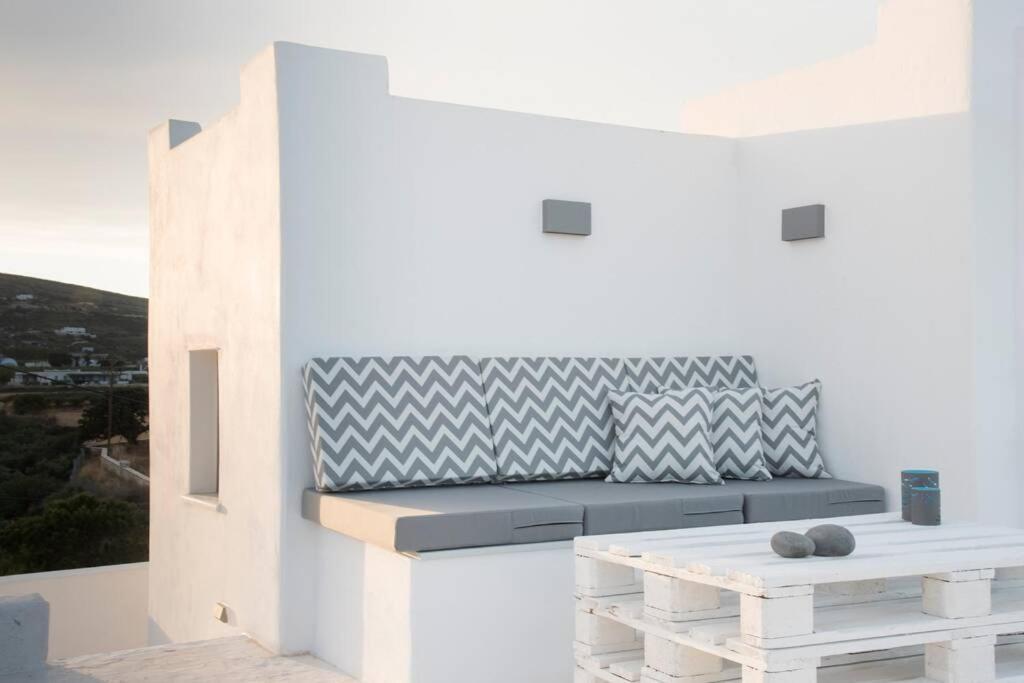 Appartement Sunny Studio W.Breathtaking Naxos Views In Isterni à Isterni  Extérieur photo