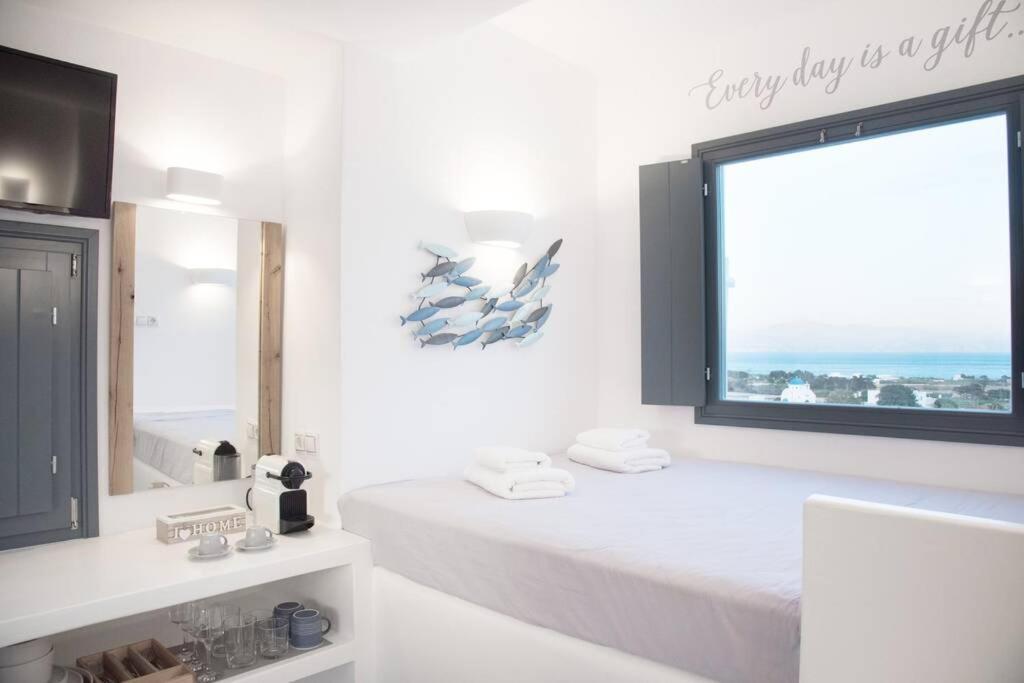 Appartement Sunny Studio W.Breathtaking Naxos Views In Isterni à Isterni  Extérieur photo