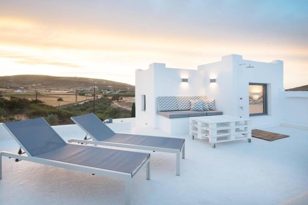 Appartement Sunny Studio W.Breathtaking Naxos Views In Isterni à Isterni  Extérieur photo