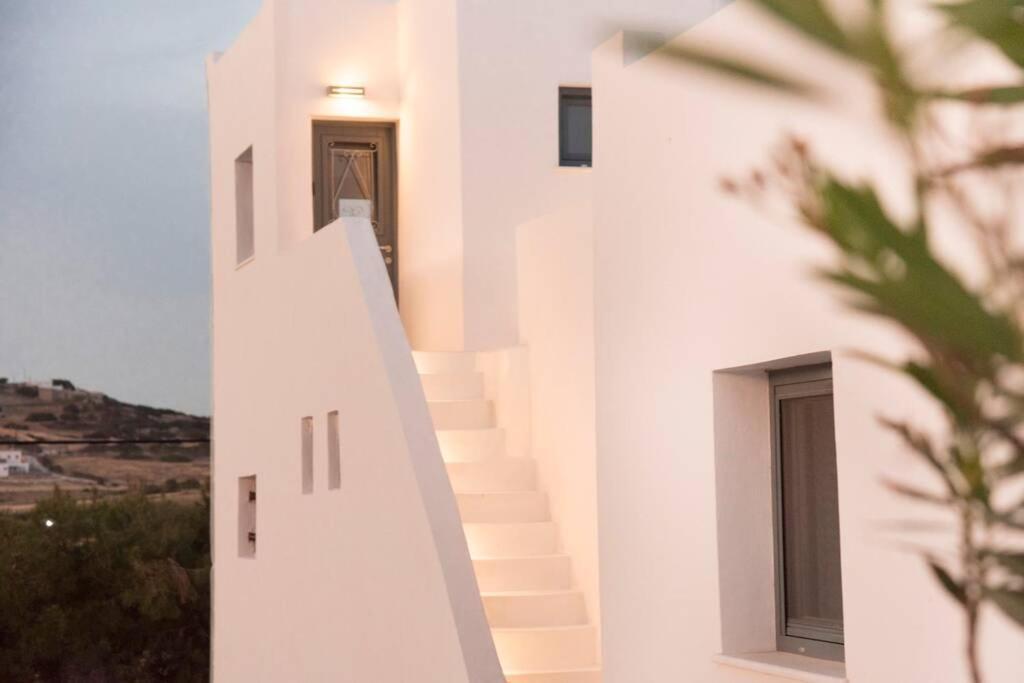Appartement Sunny Studio W.Breathtaking Naxos Views In Isterni à Isterni  Extérieur photo