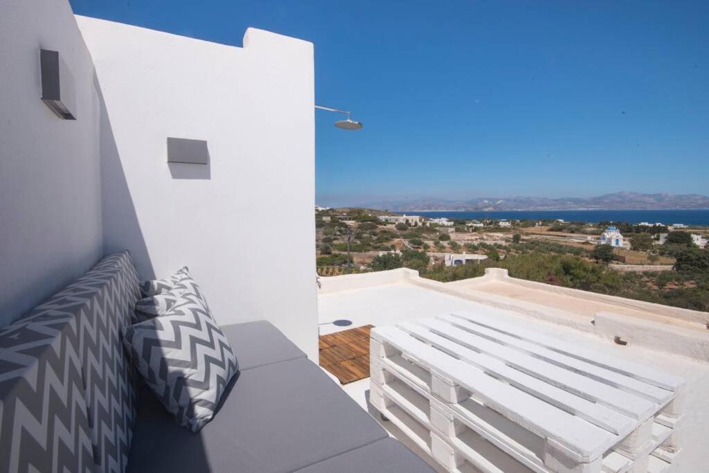 Appartement Sunny Studio W.Breathtaking Naxos Views In Isterni à Isterni  Extérieur photo